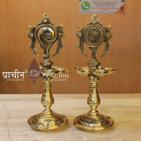 Shanku Chakra Lamps