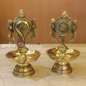 Shanku Chakra Table Lamp