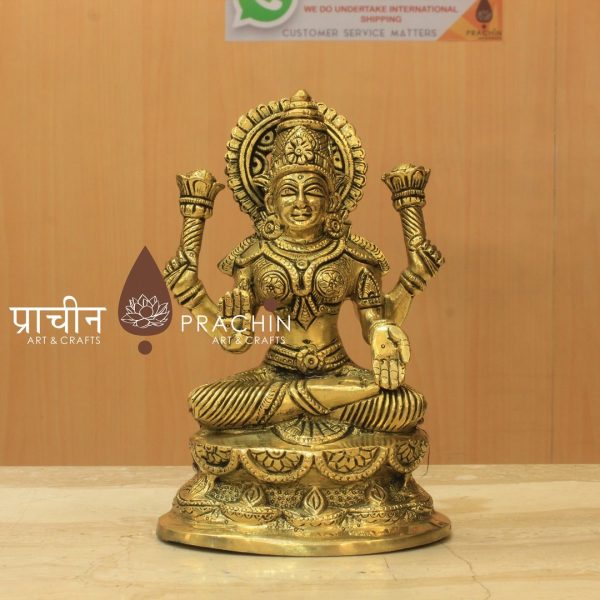 Goddess Laxmi Sitting In Padmasana