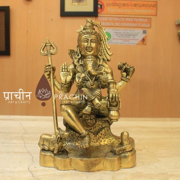 Shiva Statue With Ganesha