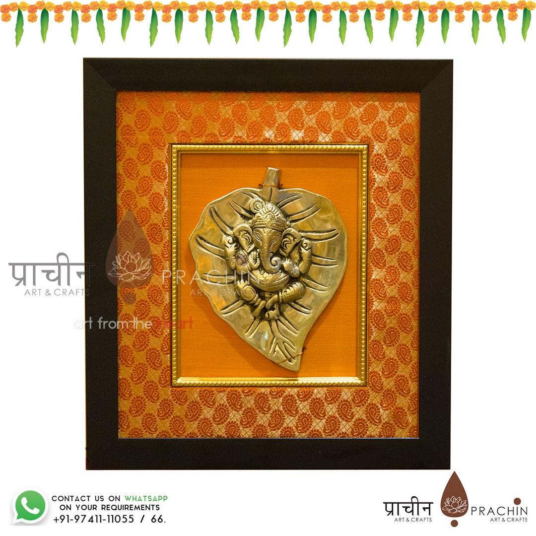 IMG_0791 Brass Ganesha Silk Frame